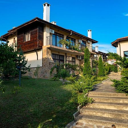 Menada Sunny Hill Villa Kosharitsa エクステリア 写真