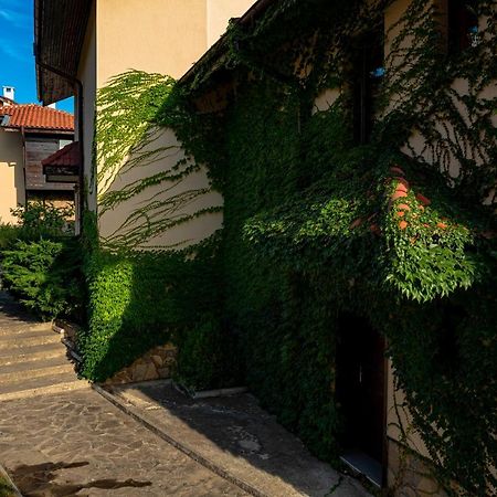 Menada Sunny Hill Villa Kosharitsa エクステリア 写真
