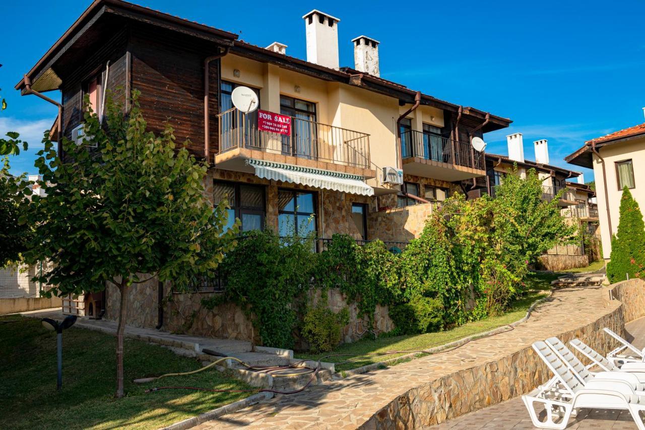 Menada Sunny Hill Villa Kosharitsa エクステリア 写真