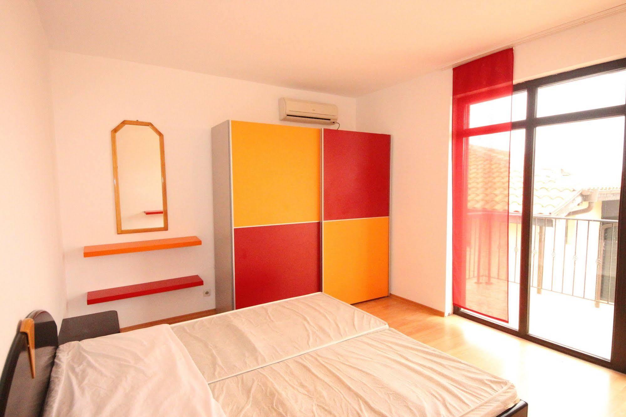 Menada Sunny Hill Villa Kosharitsa エクステリア 写真